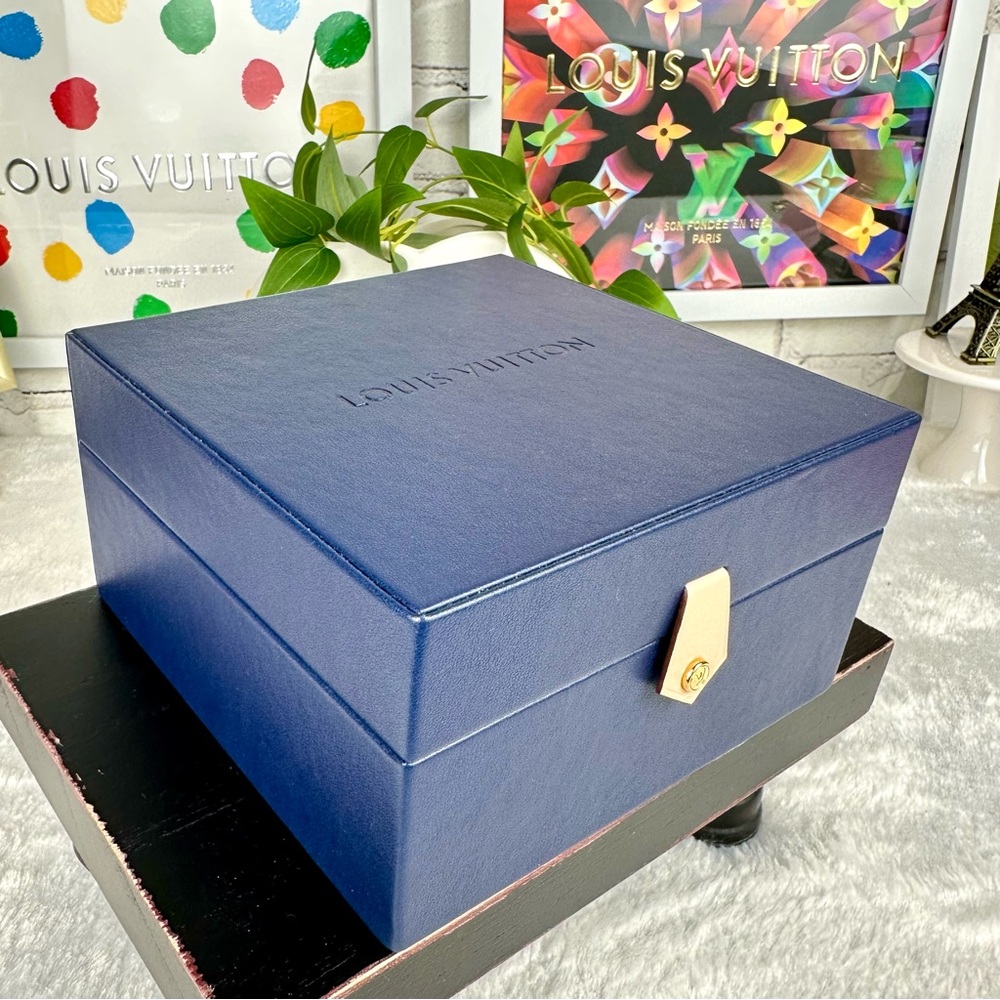 Louis Vuitton Large size Blue Leather jewelry box or watch box LIKE NEW RARE - Picture 3 of 13